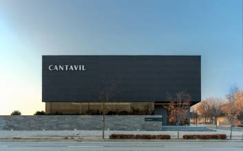 "모델하우스야, 갤러리야?"... 건설사, '브랜드 철학' 담은 문화공간형 모델하우스 선보여