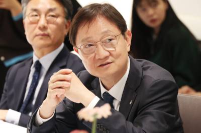 이찬진 금감원장 "빗썸 사태 고려해 가상자산 2단계 법안 준비 중"