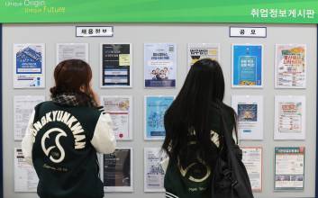 청년 세대 가계부의 민낯…빚 늘고 자산 줄어 [청년 재무구조 현주소]①