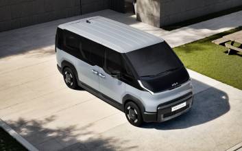 기아 PV5, 탑기어 ‘올해의 패밀리카’ 선정