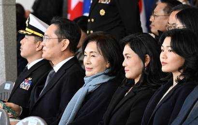 “수고했다”…장교된 이재용 장남 임관식에 삼성가 총출동