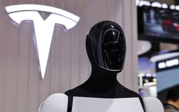 트럼프, 이번엔 로봇에 눈 돌렸다…美 'AI 다음 전선' 본격 가동