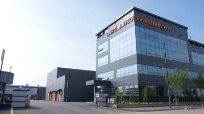 '소재 공급망' 딜레마에 빠진 日… 韓 소부장, '기술적 대안'으로 부상