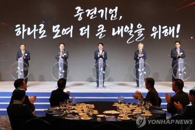 한은 "지원 받으려 성장 포기하는 중기 늘었다…'피터팬증후군' 막기 위해 선별 지원해야"