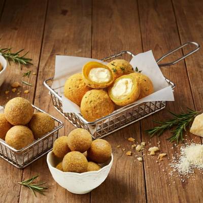 “전 국민 한 번은 맛 봤다”…bhc, 치즈볼 매출 1년 새 54% ‘껑충’