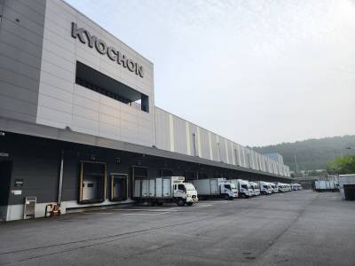 교촌에프앤비, 치킨 업계 최초 '주 6일 배송' 전국 유통망 구축