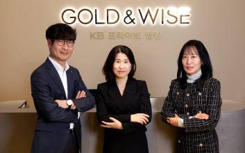 “‘시간’에 투자하라”…슈퍼리치의 금고지기가 말하는 부의 원칙 [이코노 인터뷰]