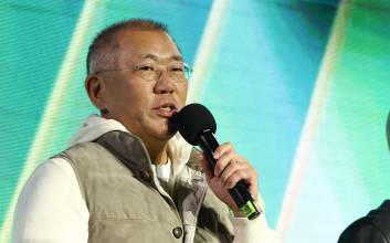 정의선 회장, 포티투닷 ‘자율주행차’ 직접 점검