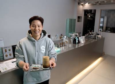 “100년 가는 브랜드 되고 싶어요”…대체커피계 ‘코카콜라’ 꿈꾸는 산스 