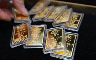 치솟는 연체율과 골드바 열풍…‘자산 양극화’의 두 얼굴