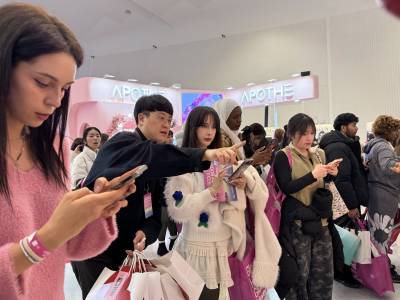 글로벌 크리에이터로 북적 'K-뷰티 부스트', 서울콘 최고 인기 행사로