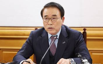 조용병 은행연합회장 "생산적·포용 금융 강화, 소비자 보호쳬계 확립"[신년사]