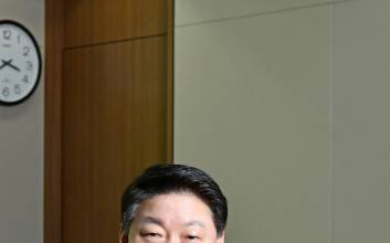 오화경 저축은행중앙회장 "서민금융 활성화, 영업채널 확대 할 것"[신년사]