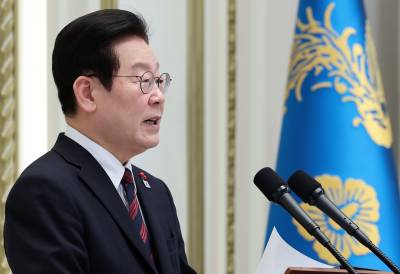  李대통령 "폭풍 같은 1년…국민통합 시급, 공존의 길 찾아야"