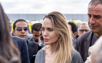 가자지구 검문소에 美 여배우 깜짝 방문한 사연은?