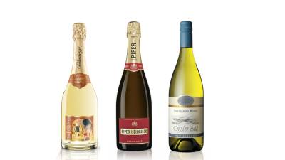 “굴에는 오이스터베이 소비뇽블랑”…아영FBC, 해산물 페어링 와인 3종 제안