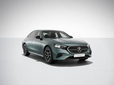 여심 잡은 벤츠 E200·아반떼…공통분모는 ‘세단’  ②