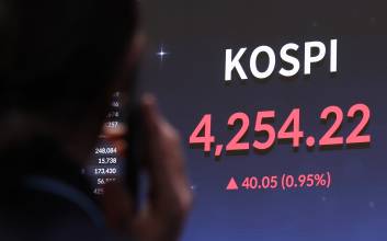 외국인, 한 달 만에 ‘바이 코리아’…지난달 국내 주식 1.5조 순매수