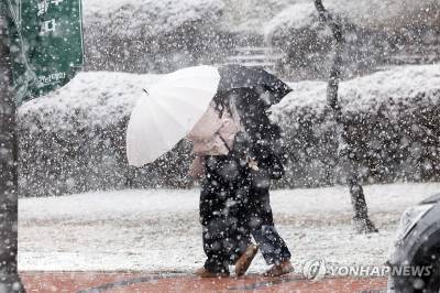 주말 전국은 ‘냉동실’…시속 70㎞ 강풍에 ‘눈보라’까지