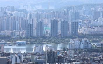한강 이남 중소형 아파트 ‘18억 시대’…대출 규제에 수요 이동