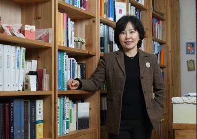 김은경 신임 서민금융진흥원장, 다시 ‘싸울 기회’를 얻다 