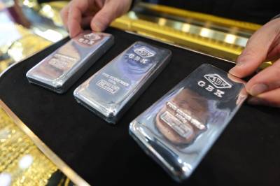 은이 금을 이겼다…2주 만에 22% 급등, 투자 시선 쏠리는 이유