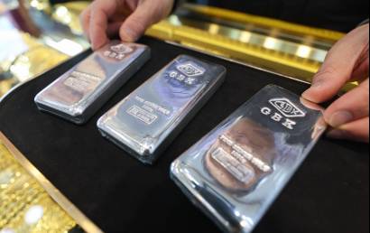 ‘셀 아메리카’ 기류 속 국제 은값 사상 최초 온스당 100달러 돌파