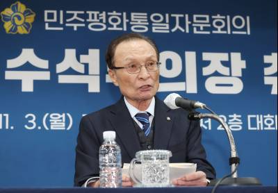 출국 전부터 몸살 기운…73세 이해찬 전 총리 베트남서 '심정지' 왜?