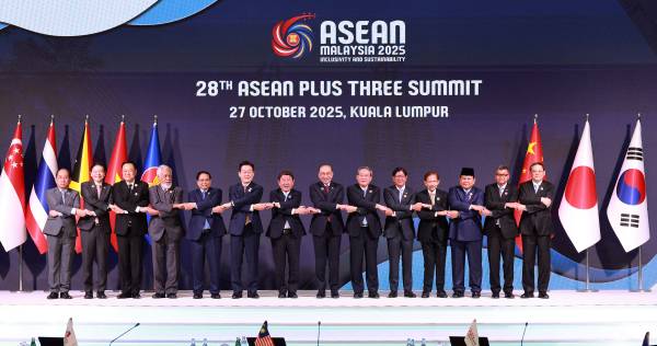 디지털 아세안이라는 거대한 파도에서 한국이 ‘키’를 쥘 시간 