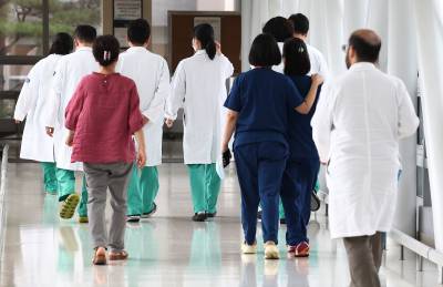 월 5일 근무에 억대 연봉도 '빈자리'…응급의학과, 왜 아무도 안 오나