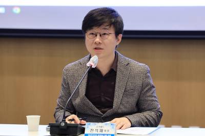 '조롱 논란' 슈카월드, 입 열었다 "짜깁기 참담해…'5천피' 백번 칭찬"