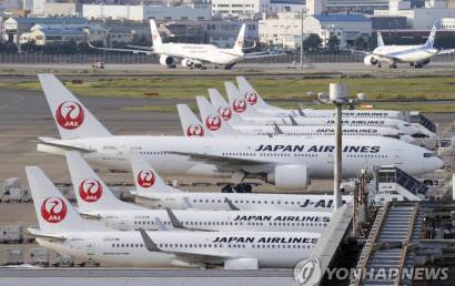 중·일 갈등에 中→日 항공편 ‘반토막’…‘7만원’ 항공권 등장