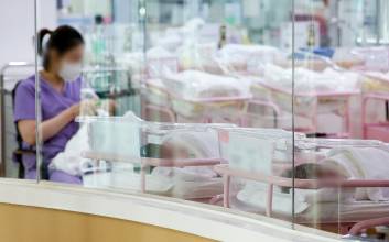 "3분 만에 마감"…반값 공공산후조리원, 예약 전쟁 벌어졌다