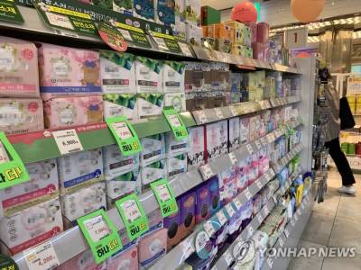 "99원 생리대" 등장하자 이틀 만에 완판…가격 전쟁 불붙은 위생용품 시장