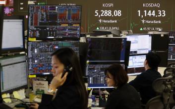 코스피 5000 두고 ‘극단적’ 변동성…‘개인 매수’ 역대 최고