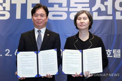 퇴직연금 전면 의무화 추진…20년 만에 노사정 '구조개편' 합의