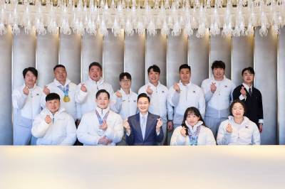 배동현 BDH재단 이사장, 전국장애인동계체전에서 선전한 BDH 파라스 격려