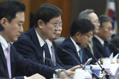 이찬진 “증권사, 부실 부동산PF 줄여야…지연 시 현장점검”