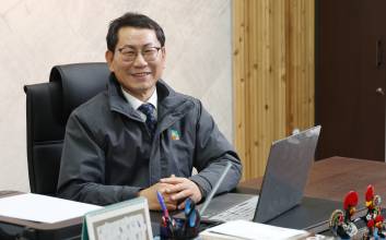 “프랜차이즈 ‘갑질’ 오명 가슴 아파…인식 개선 목표” [이코노 인터뷰]