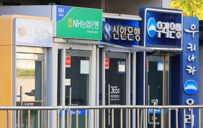 고령화 사회 마주한 은행…'시니어' 예적금 금리 올리고 대출은 낮춘다