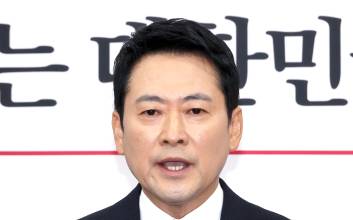 [속보] 장동혁, '다주택 줄면 집값 안정' 李대통령에 "기적의 억지" 반박