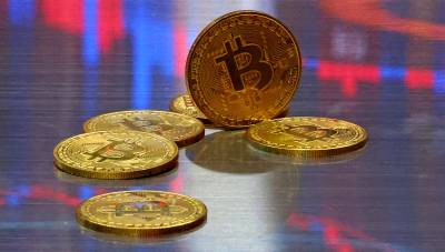 관세 리스크에 막힌 비트코인… 1억원 문턱서 '주춤'