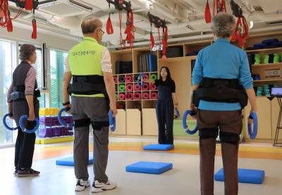 건강보험 성공 모델, 로봇 의료까지 확장할 수 있을까 