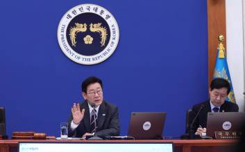 ‘부동산 전쟁’에 직접 참전한 대통령 [EDITOR’S LETTER]