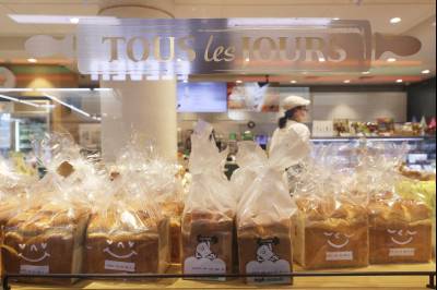 정부 압박에 밀가루 이어 빵값도 내려간다