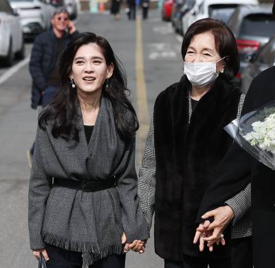 '함박웃음' 이부진, 아들 졸업식은 랑방·입학식은 디올 '눈길'