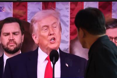 트럼프 “미군, 중대전투 시작”…대이란 공격 공식 확인