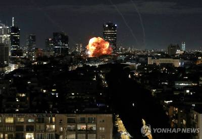 '이란 공습' 기름값도 타격…국제유가 12%↑ 가상화폐도 흔들