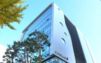 코스맥스·한국콜마, 유럽 중심 이탈리아 향해 정조준 'K뷰티 영토확장'