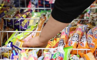 “요즘 누가 먹어”…얼어붙은 소비심리에 업계 투톱도 ‘흔들’ ①